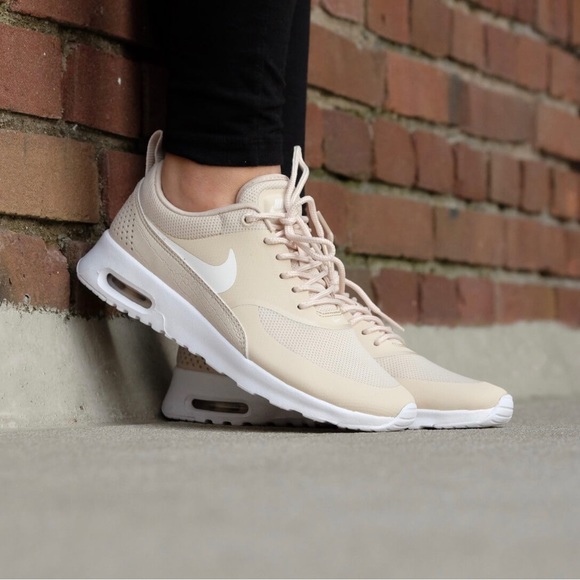 Nike Shoes - Nike
WMNS Air Max Thea Oatmeal/sail-white